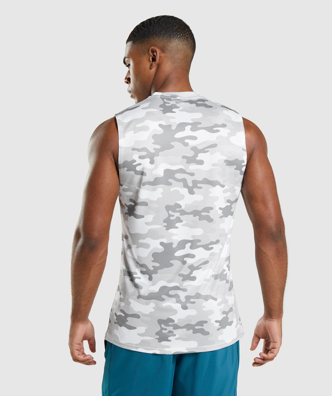 Gymshark > Arrival Sleeveless T-Shirt