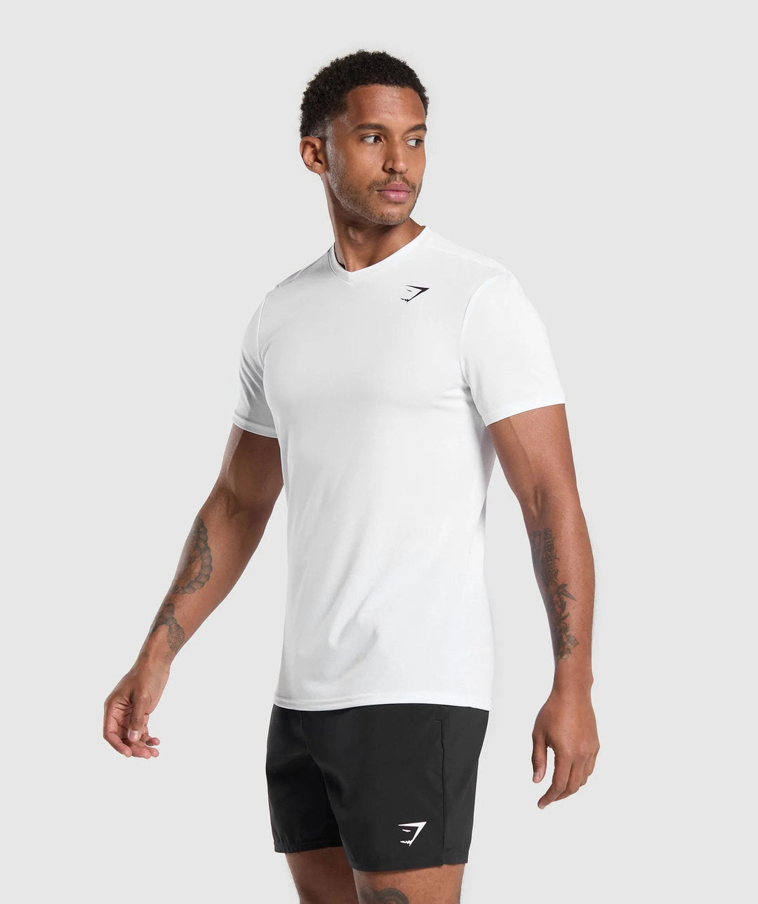 Gymshark > Arrival V-Neck T Shirt