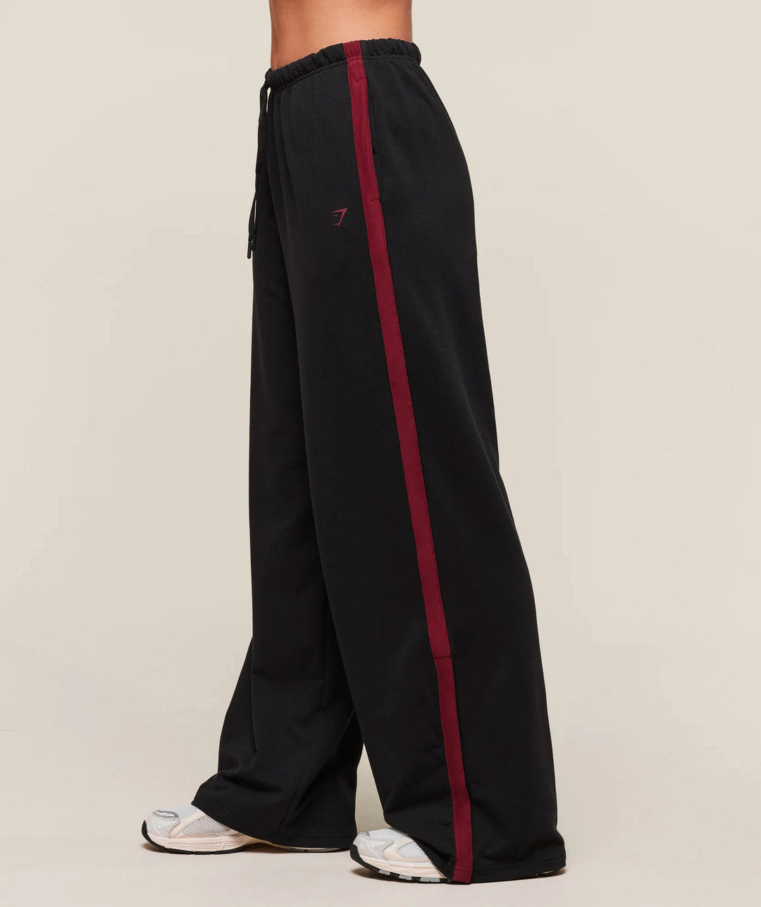 Gymshark > Retro Stripe Snap Pant