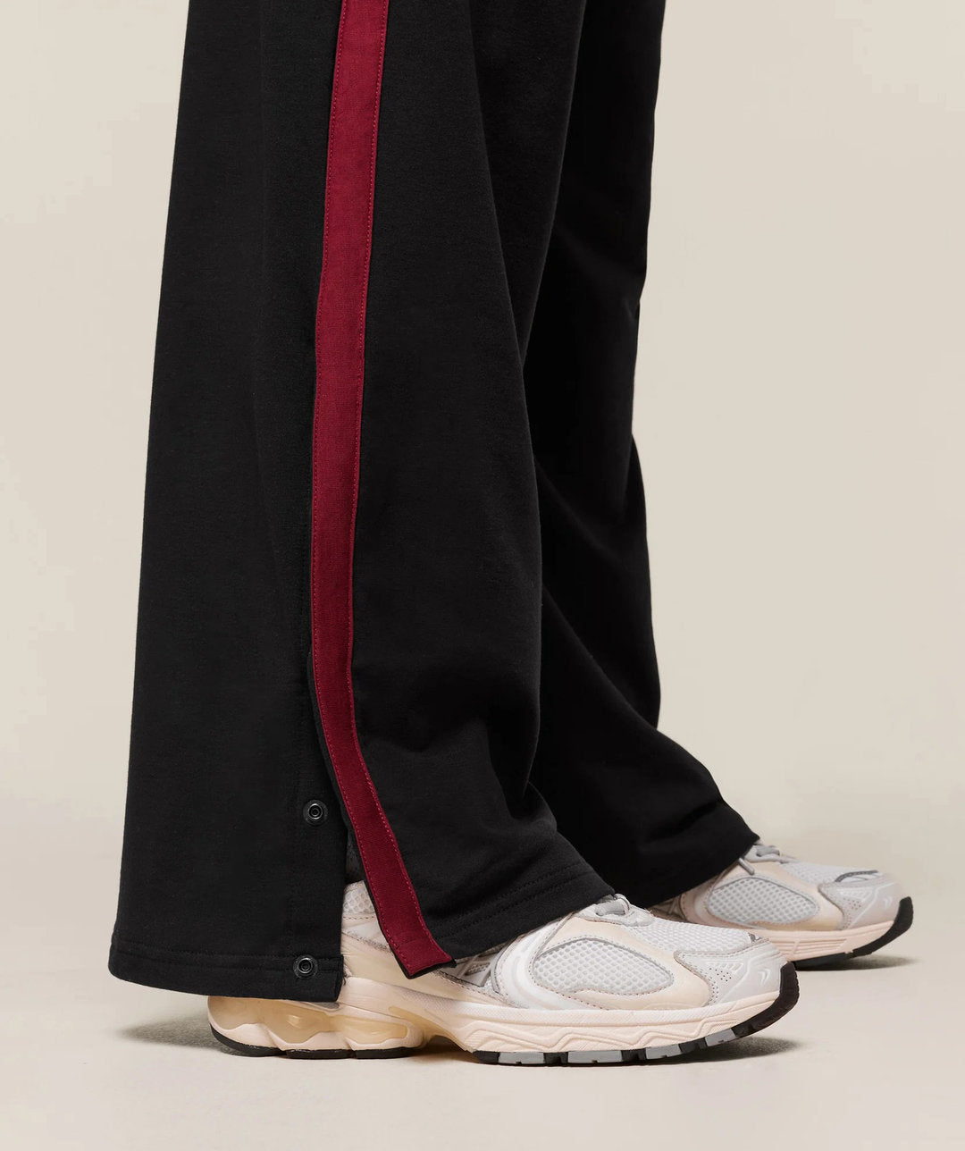 Gymshark > Retro Stripe Snap Pant