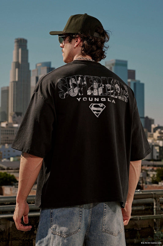 Youngla > Superman Huge Tee