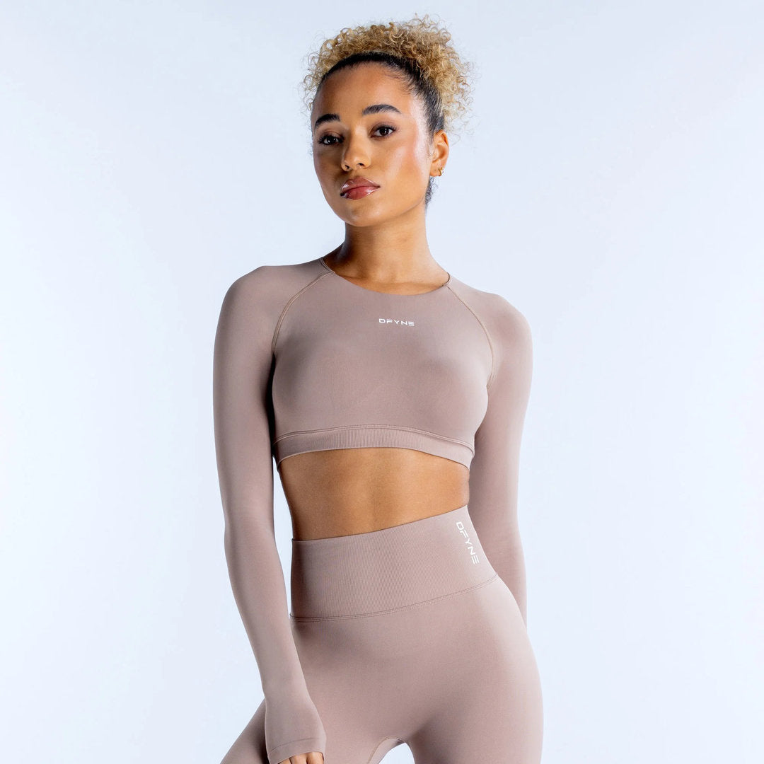 DFYNE > Dynamic Long Sleeve Crop Top
