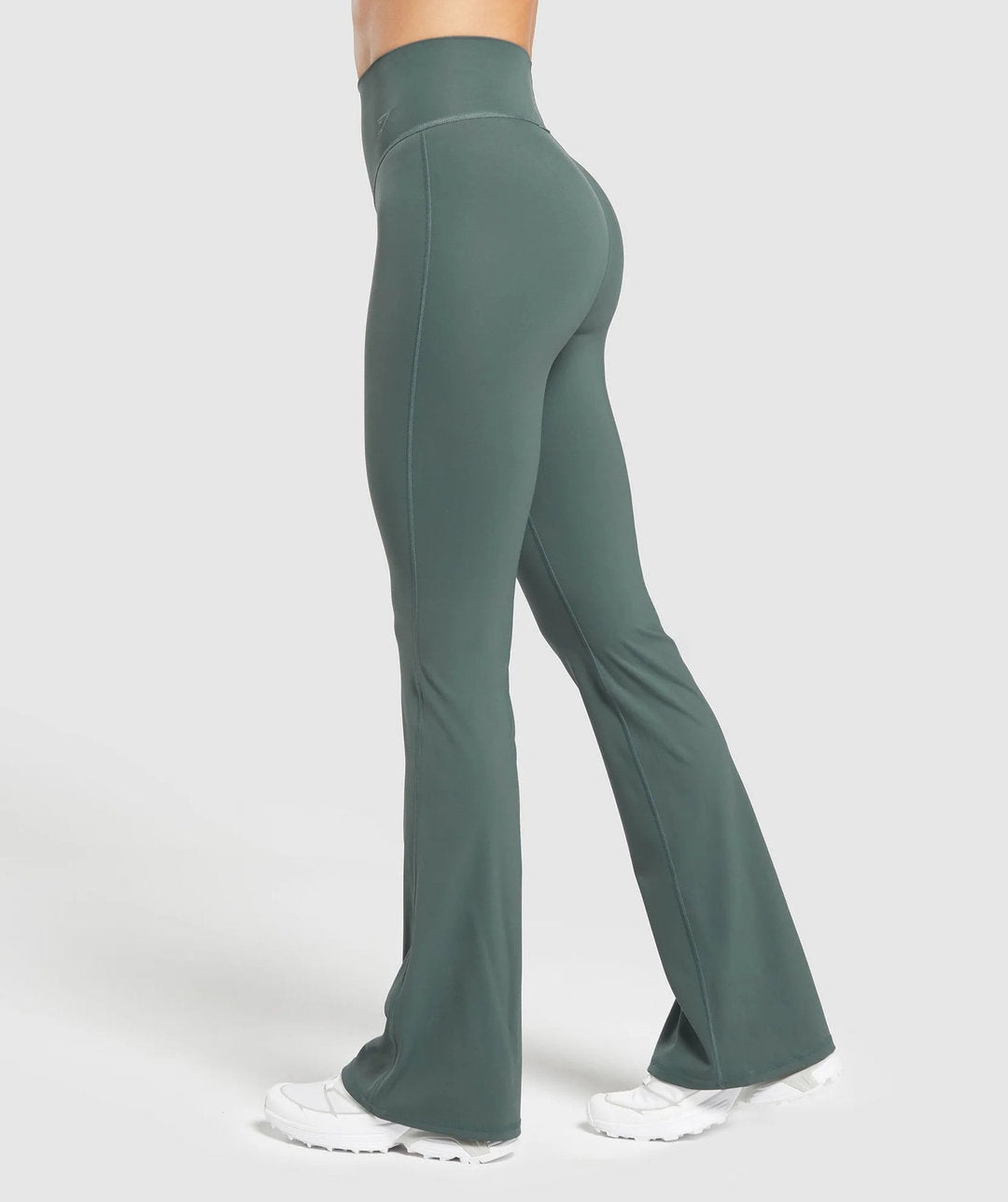 Gymshark > Elevate Flared Leggings 2.0