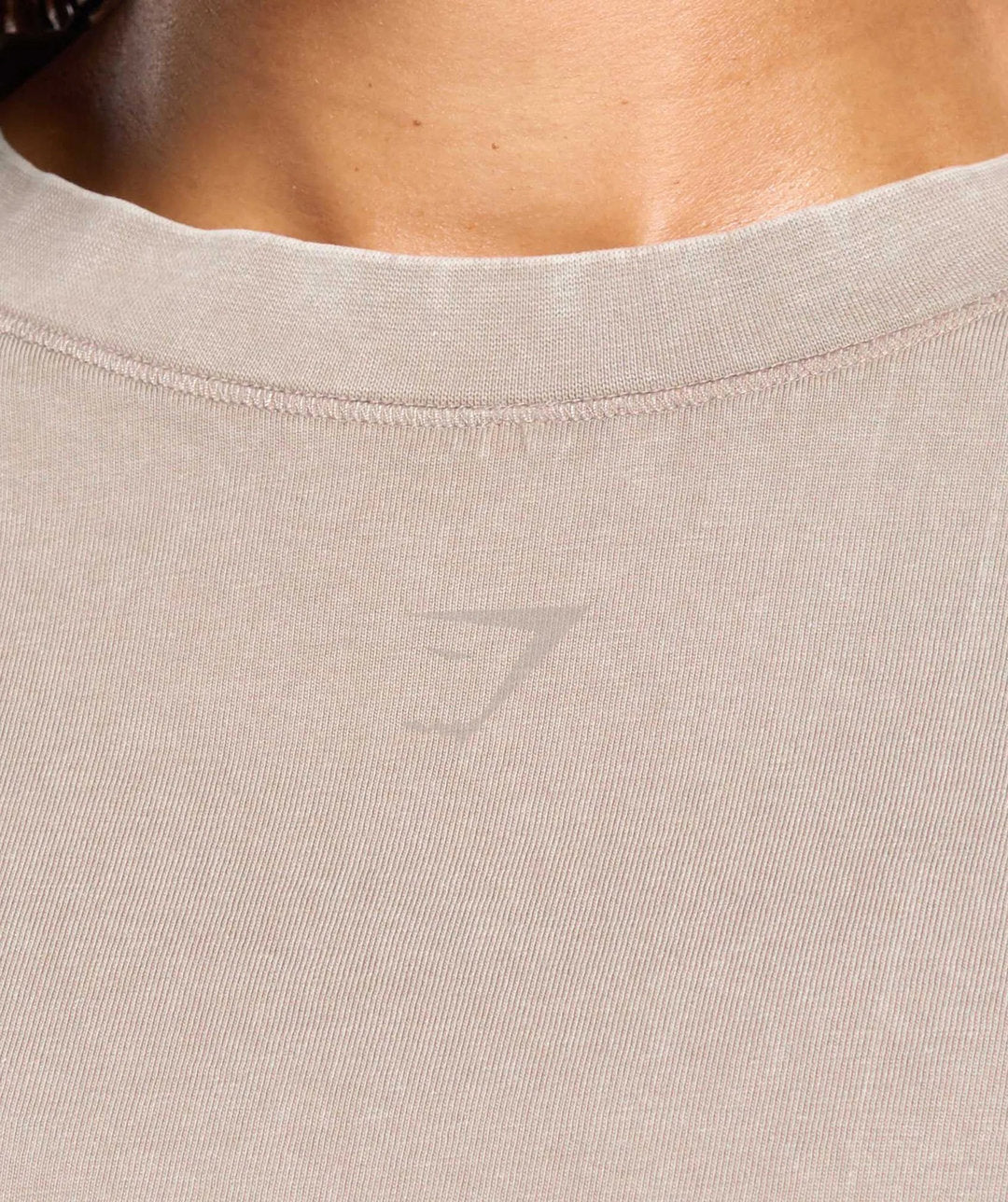 Gymshark > GSLC Washed Graphic Crop Top