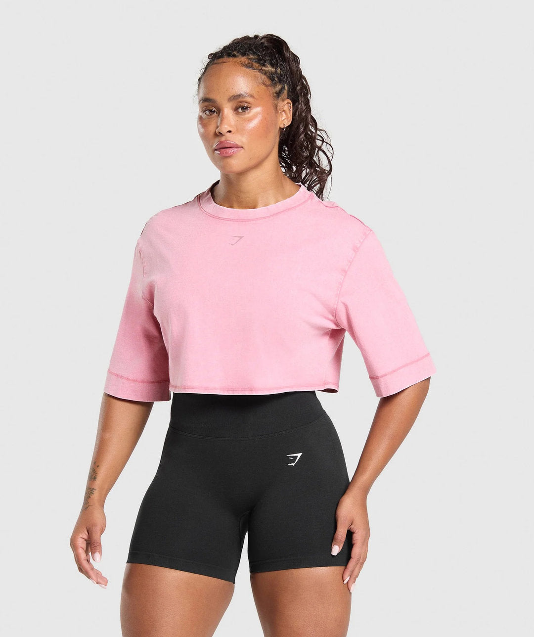 Gymshark > GSLC Washed Graphic Crop Top