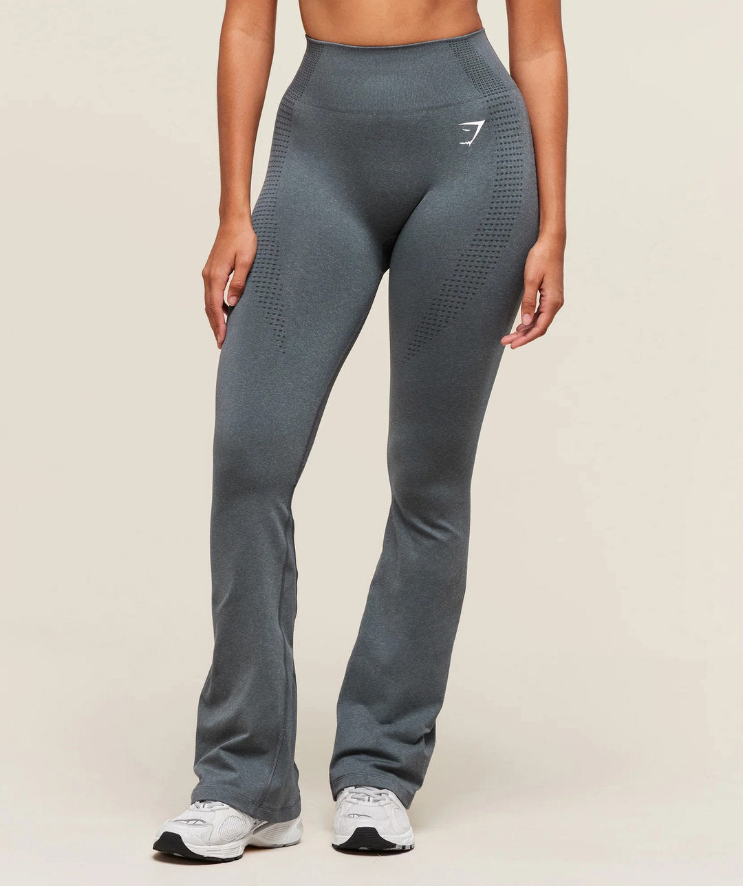 Gymshark > Vital Sculpt Flared Legging