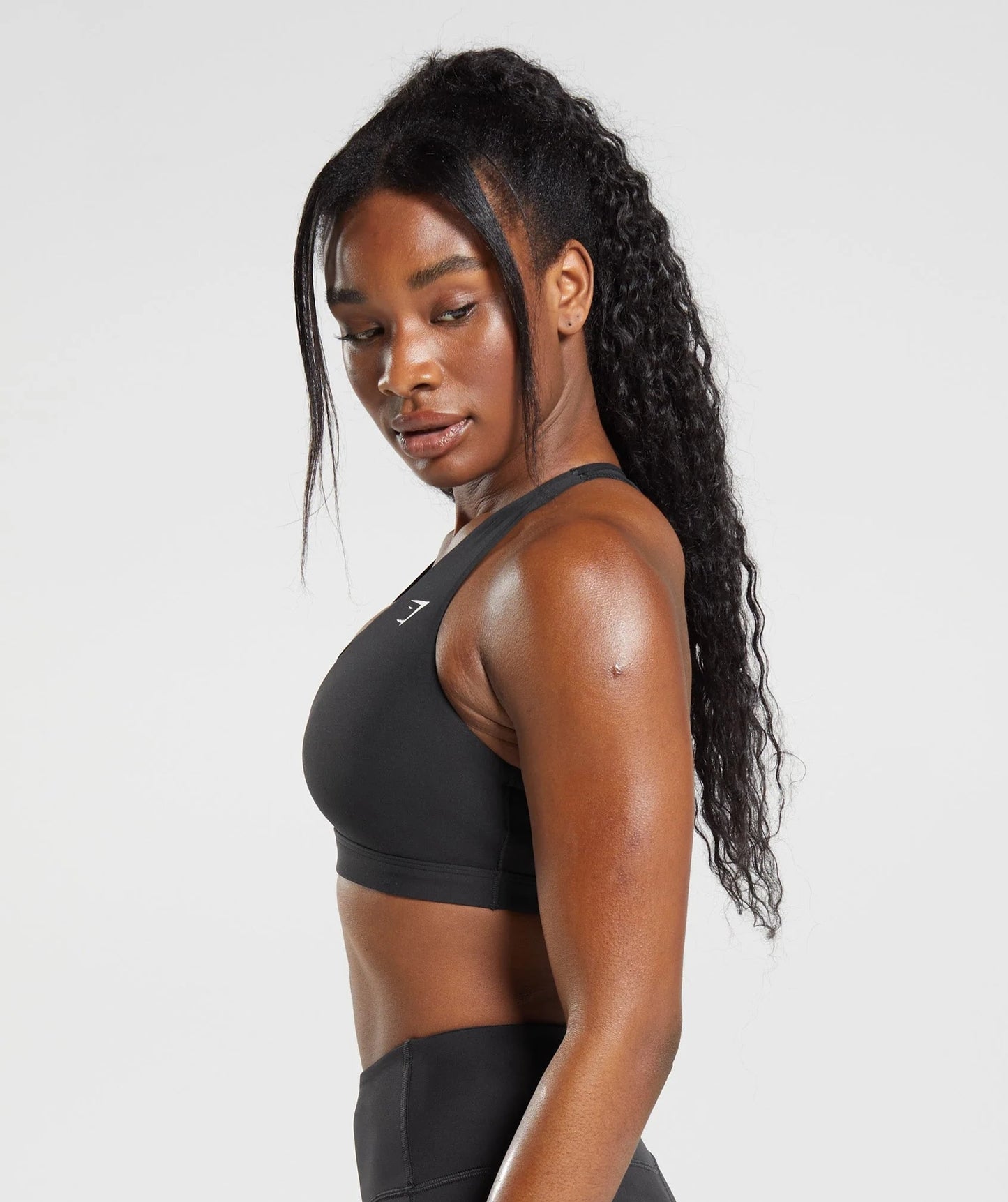 Gymshark > Crossover Sports Bra > XS > Black > Gymshark