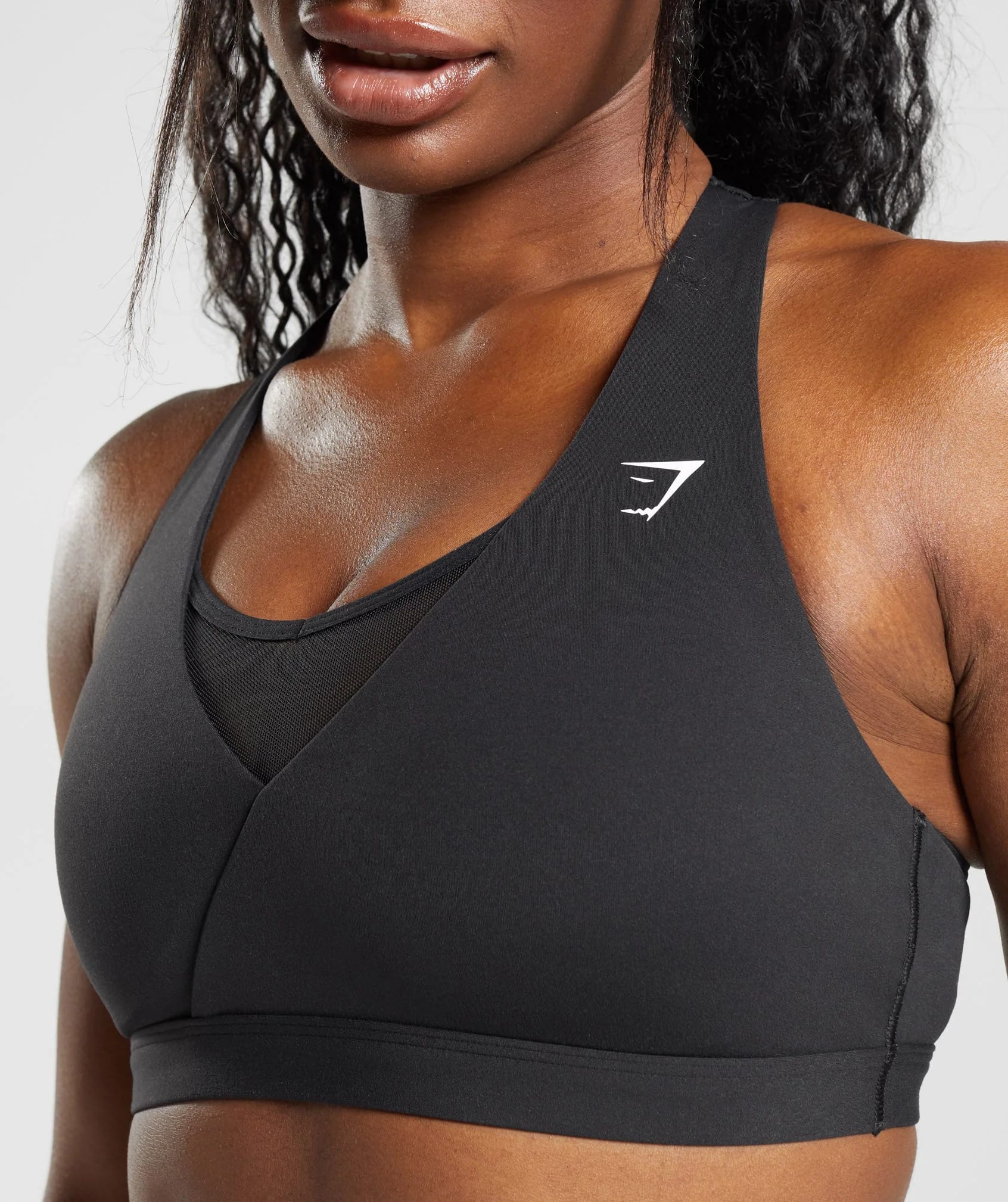 Gymshark > Crossover Sports Bra > XS > Black > Gymshark