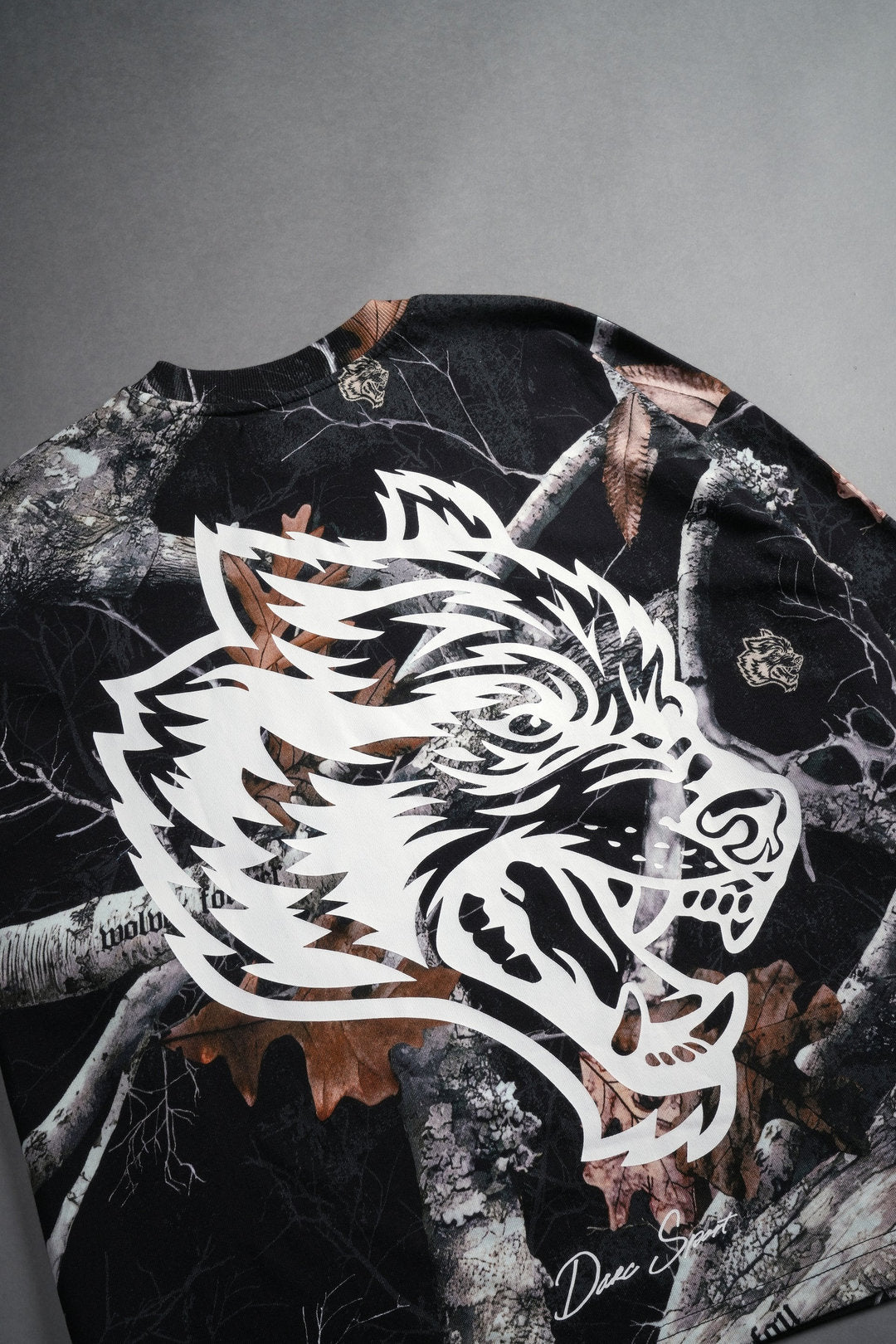 Darc Sport > Respect The Wolves Premium Oversized Tee