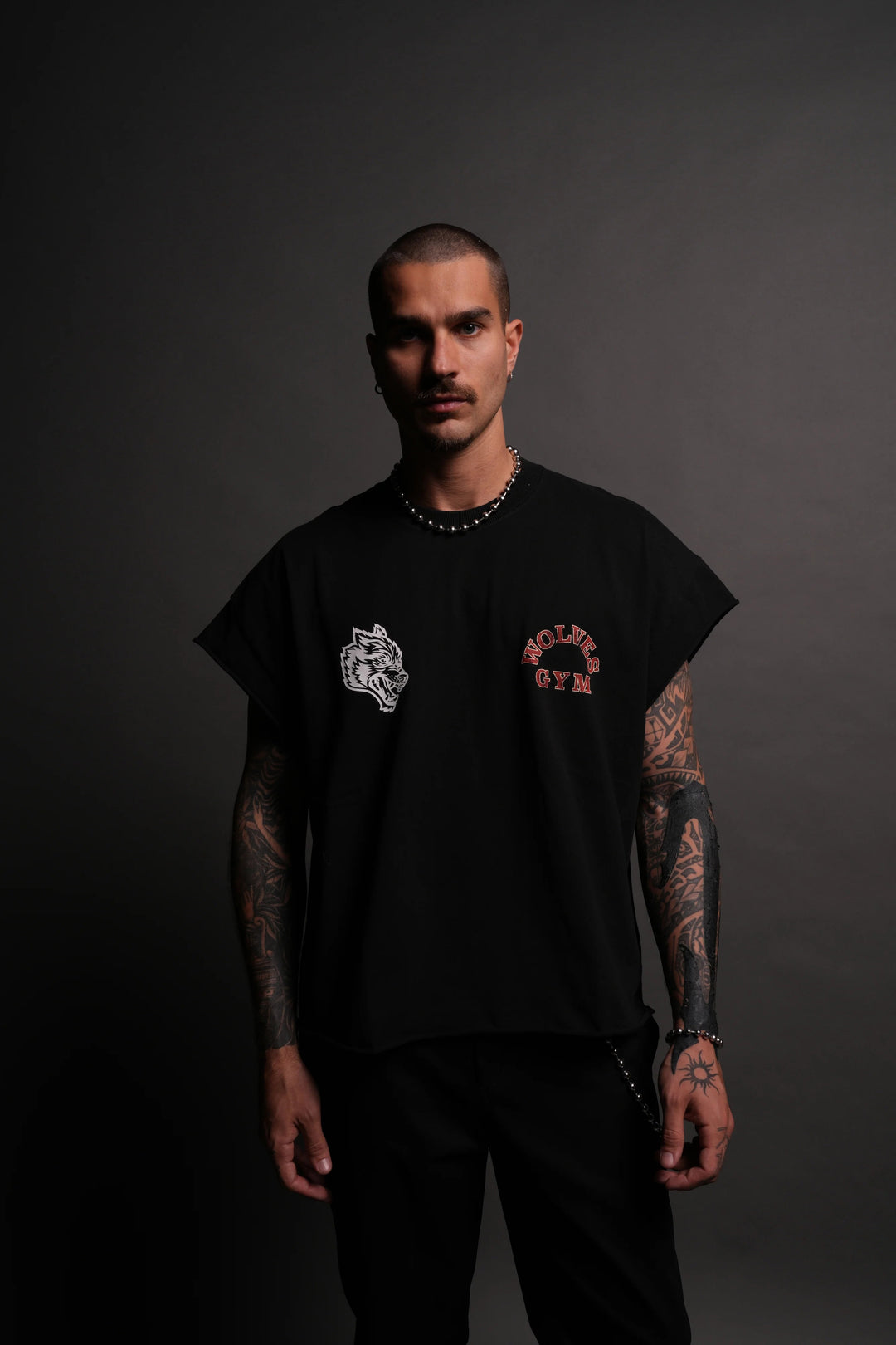Darc Sport > Wolves Gym V2 Grunge Cut-Off Tee
