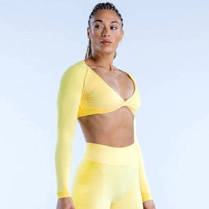 DFYNE > Ignite Twist Front Crop Top