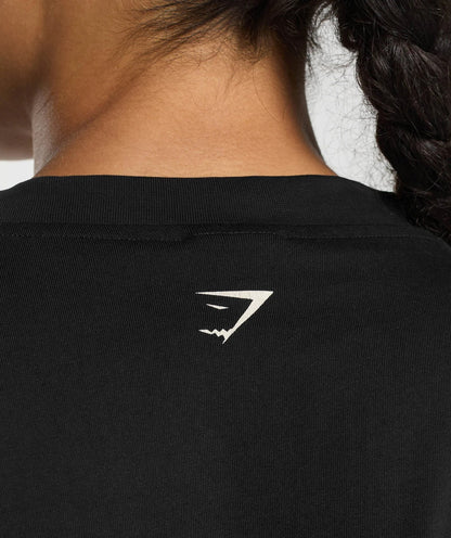 Gymshark > Lifting Essentials Graphic Oversized T-Shirt