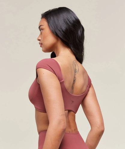 Gymshark > Soft Sculpt Cap Sleeve Bralette