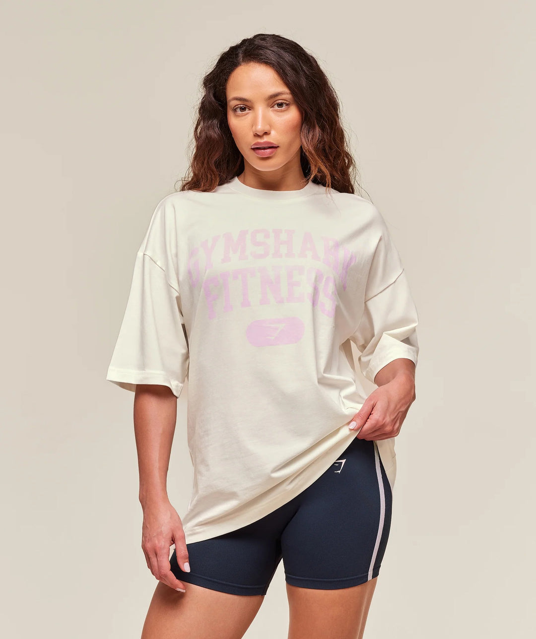 Gymshark > Varsity Graphic Oversized T-shirt