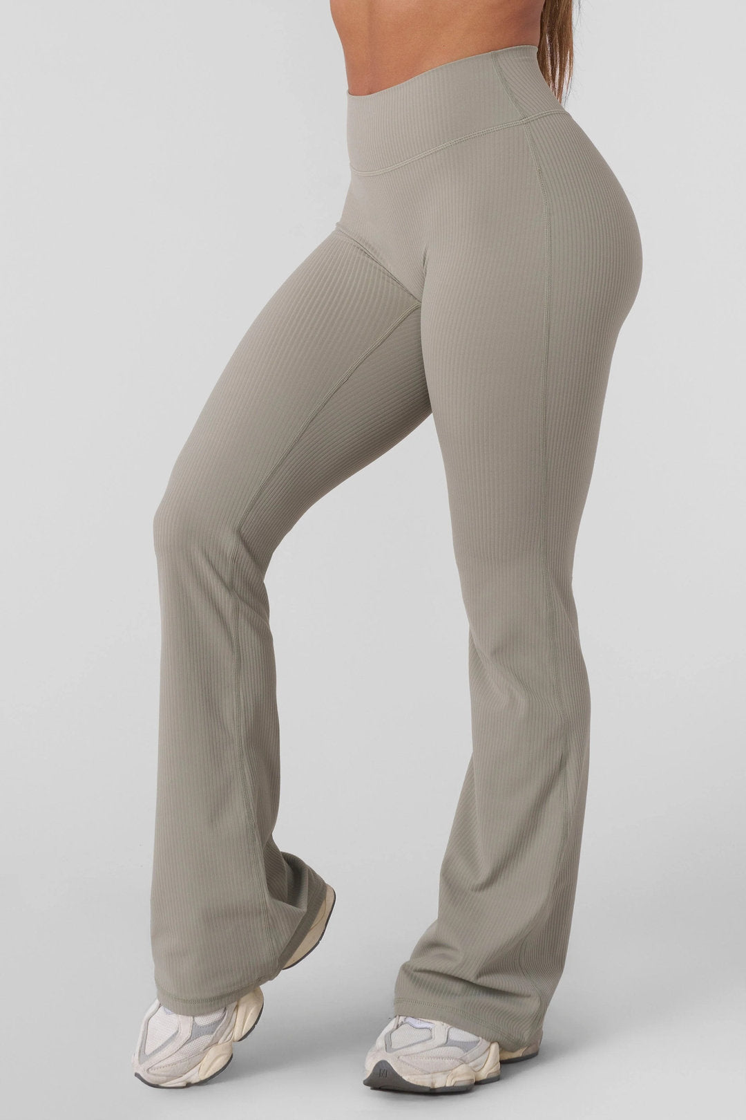 Youngla > Luna Flare Leggings